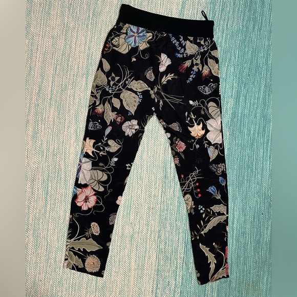 Gucci Silk Floral Pants - Picture 2 of 4
